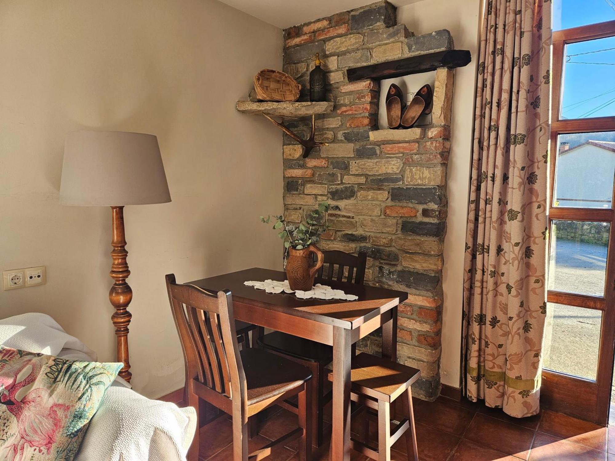 Apartamentos Rurales El Collain De Campiellos Bilik gambar
